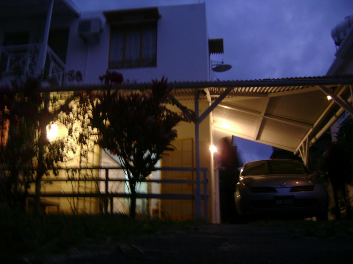 Sbe Villa Flic en Flac Ngoại thất bức ảnh